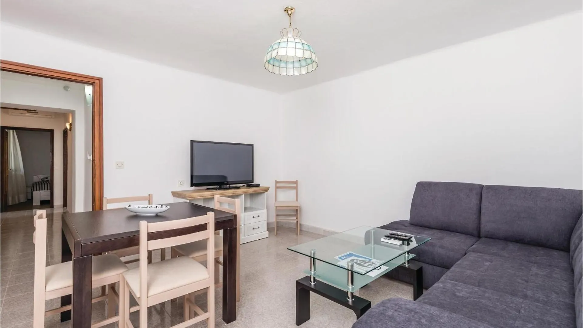 Amazing Apartment In Barbat With 2 Bedrooms, Wifi And Outdoor Swimming Pool Barbat na Rabu 0*,