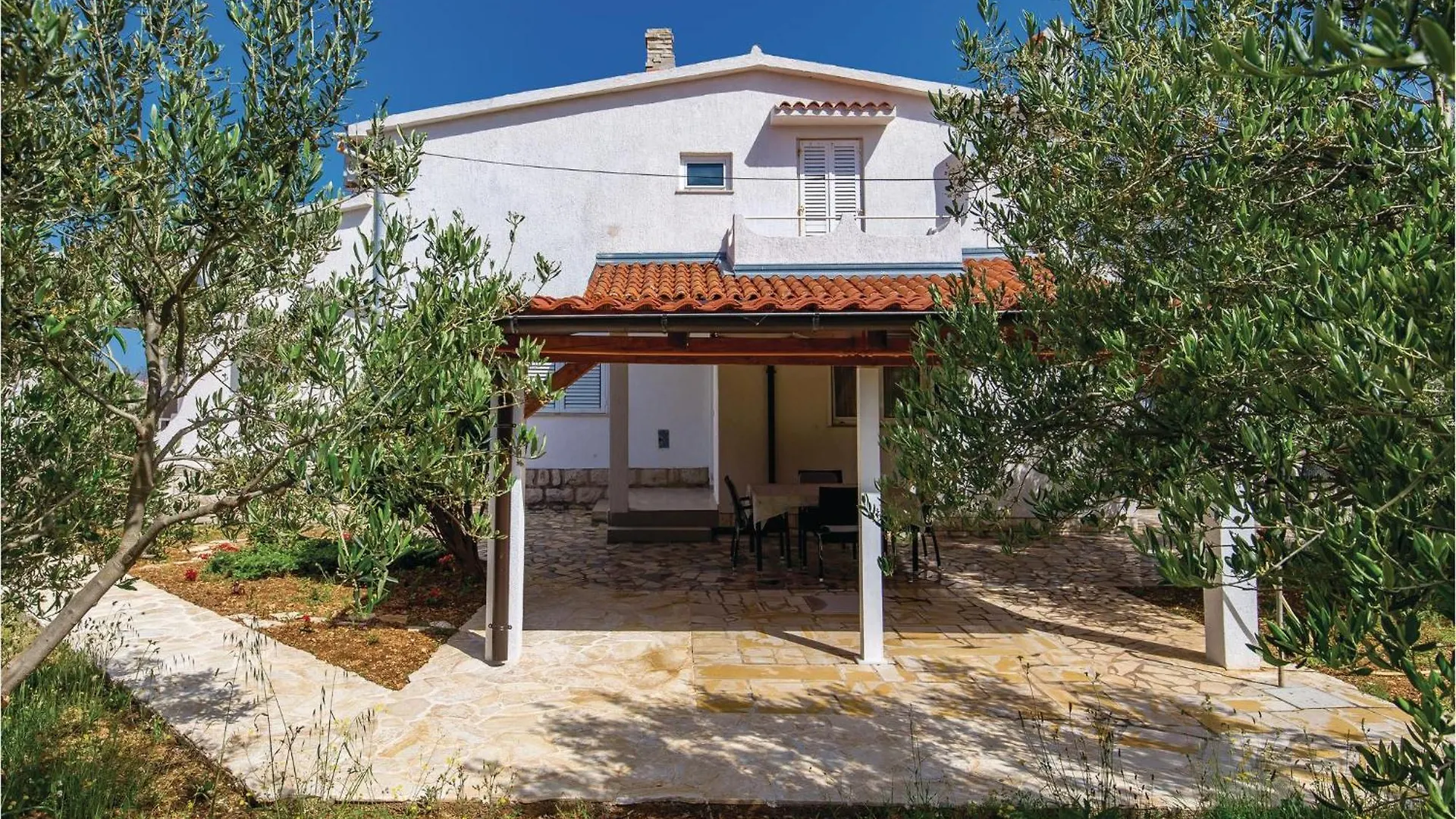 Amazing Apartment In Barbat With 2 Bedrooms, Wifi And Outdoor Swimming Pool Barbat na Rabu
